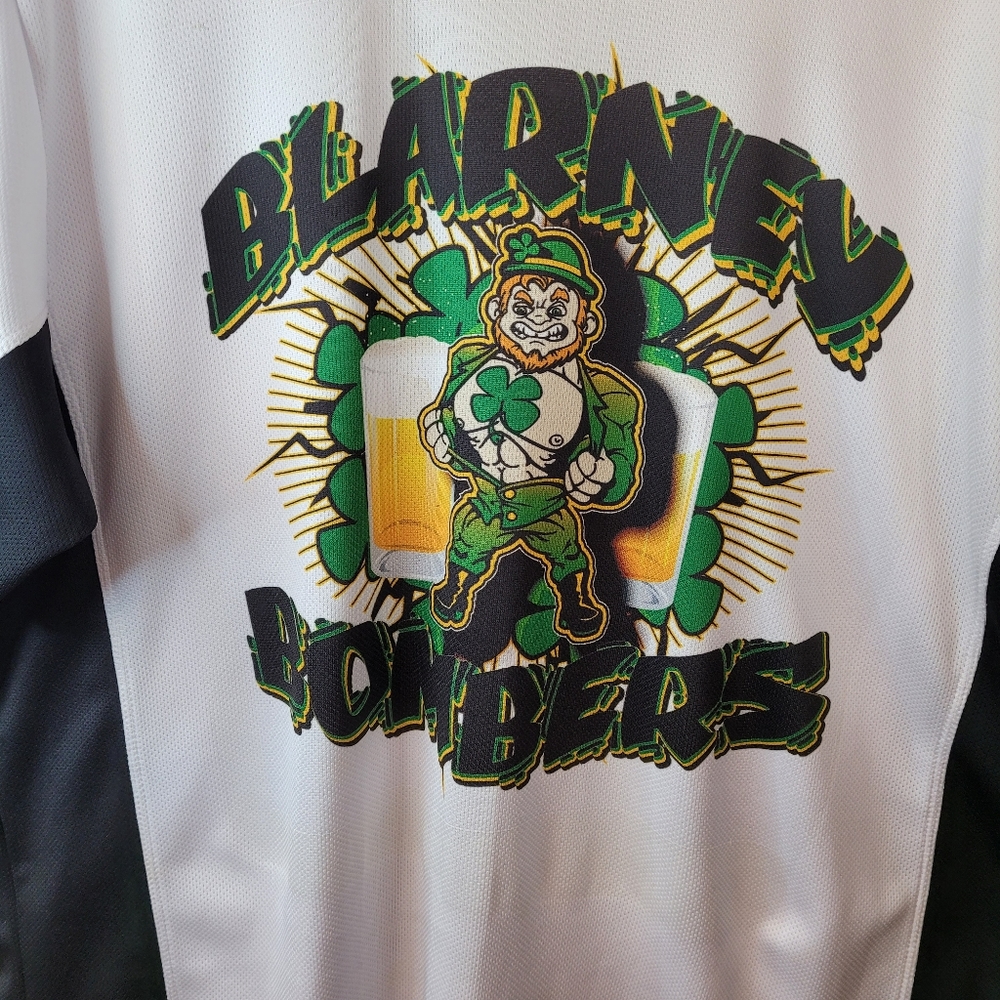Colorado Timberline Mens White Black Poly-Dri Shirt Sz L‎ Leprechaun Graph